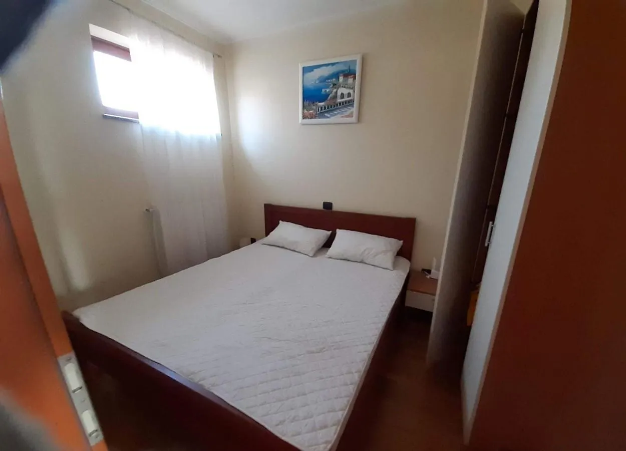 Guest house Apartments House Villa Teuta Close To The Sea Umag Croatia
